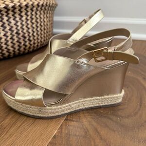 H by Halston Gold Leather Stella Slingback Wedge Sandal 7